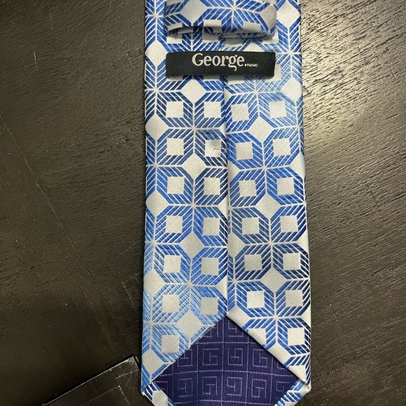 Vintage Blue & White Squared Diamond Tie Men Classic Buisness Wedding Tie - Picture 2 of 7